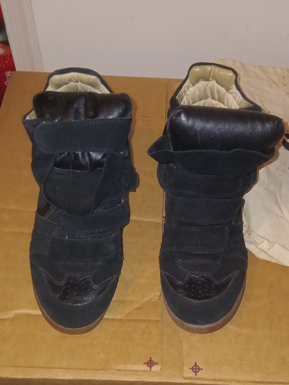 ISABEL MARANT BEKETT LEATHER WEDGE.